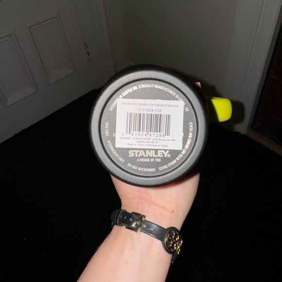 UNRELEASED 40oz NEON STANLEY - Picture 2 of 2